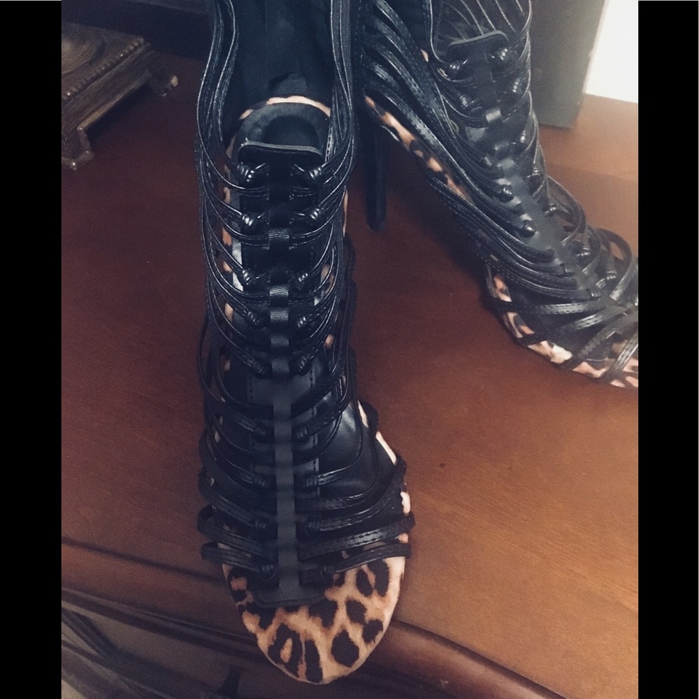 Flash sale Bebe heels